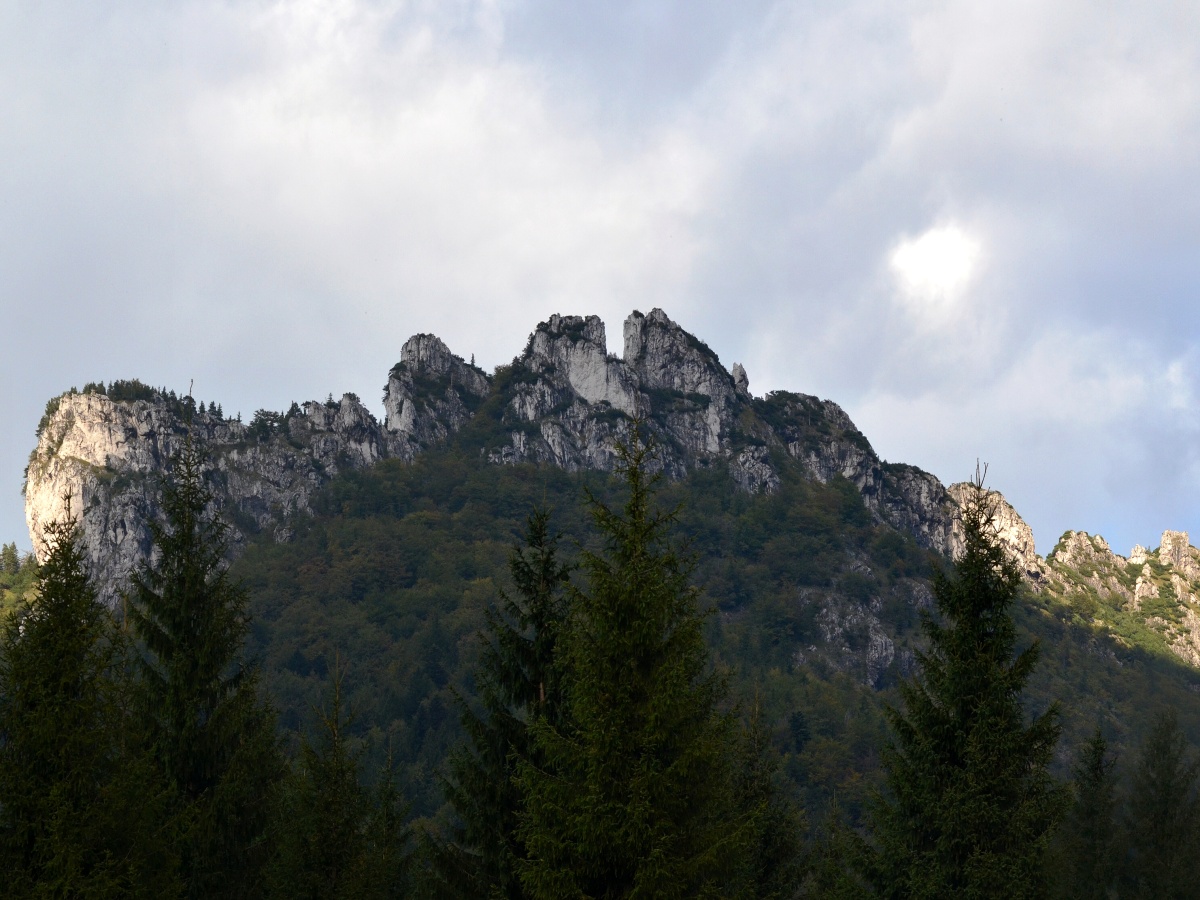 76 - Poľudnové skaly